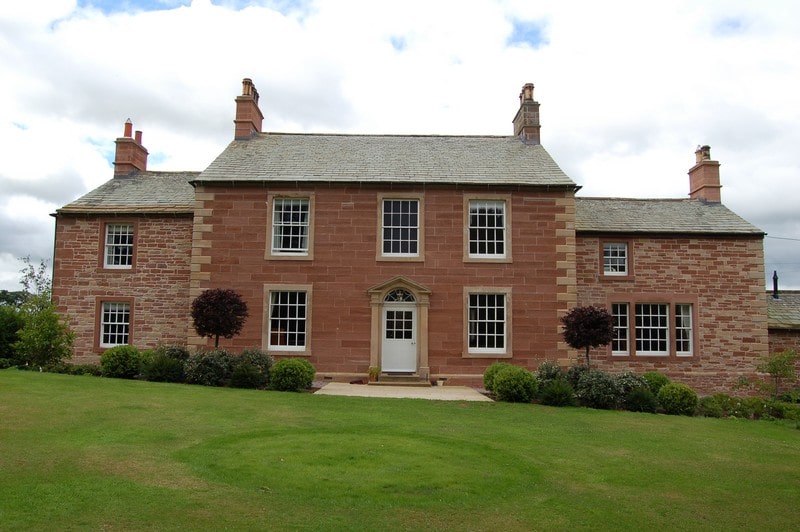 Formal topiary to frame an entrance